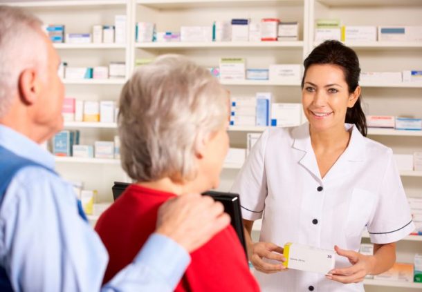 What Does A Pharmacy Assistant Do